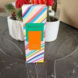 Complete Cleanser - Multicolor